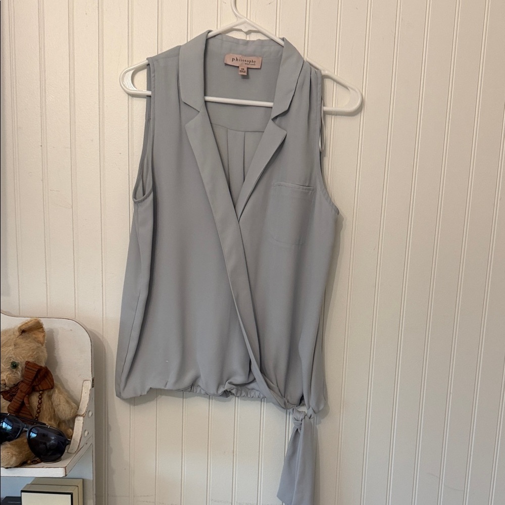 Philosophy XS Sleeveless Wrap Tie Blouse - Light Gray